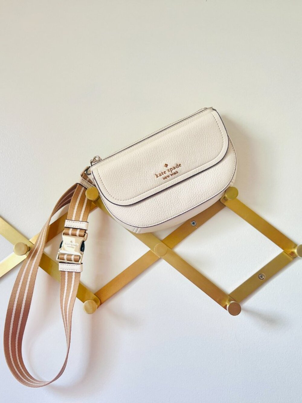 ♠️ Kate Spade Rosie Pebbled Leather Belt Bag, Parchment White ♠️ - Picture 3 of 8